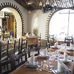 Alambique - & 4*