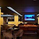 Alambique - & 4*