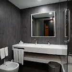 Alambique - & 4*