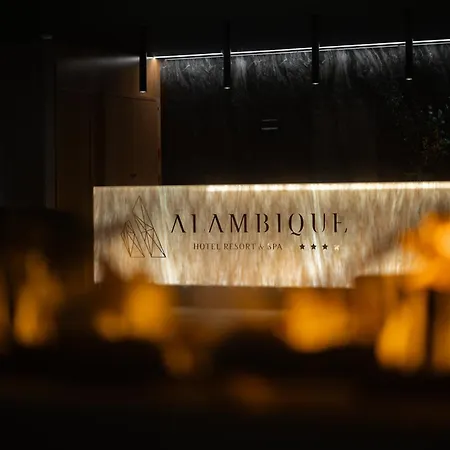 Alambique - & Hotell Fundão